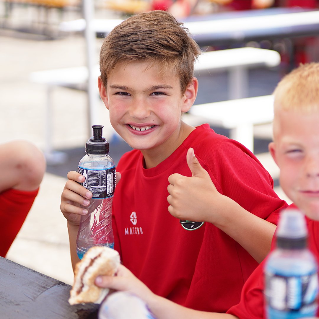Wat was het heerlijk wee. . Wat was het gezellig. Wat hebben de kinderen zich uitgeleefd. Wat hebben de vrijwilligers hun best gedaan. En wat hebben wij veel leuke foto's en video's overgehouden aan het #SummerCamp #Lekkerkerk. Nu op naar het #Summer #Camp #Kralingen.