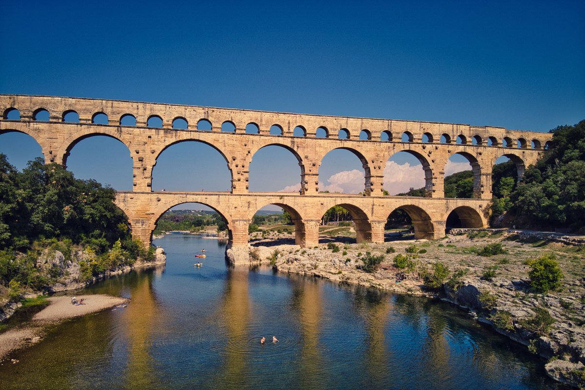 TravelinPinkTIP's tweet photo. Pont Du Gard is yet another pearl in the crown of France. It is the highest of all remaining Roman aqueduct bridges in the world and among the most well-preserved ones also. #pontdugard #gard #aqueduct #france https://t.co/g7AmouEBMD