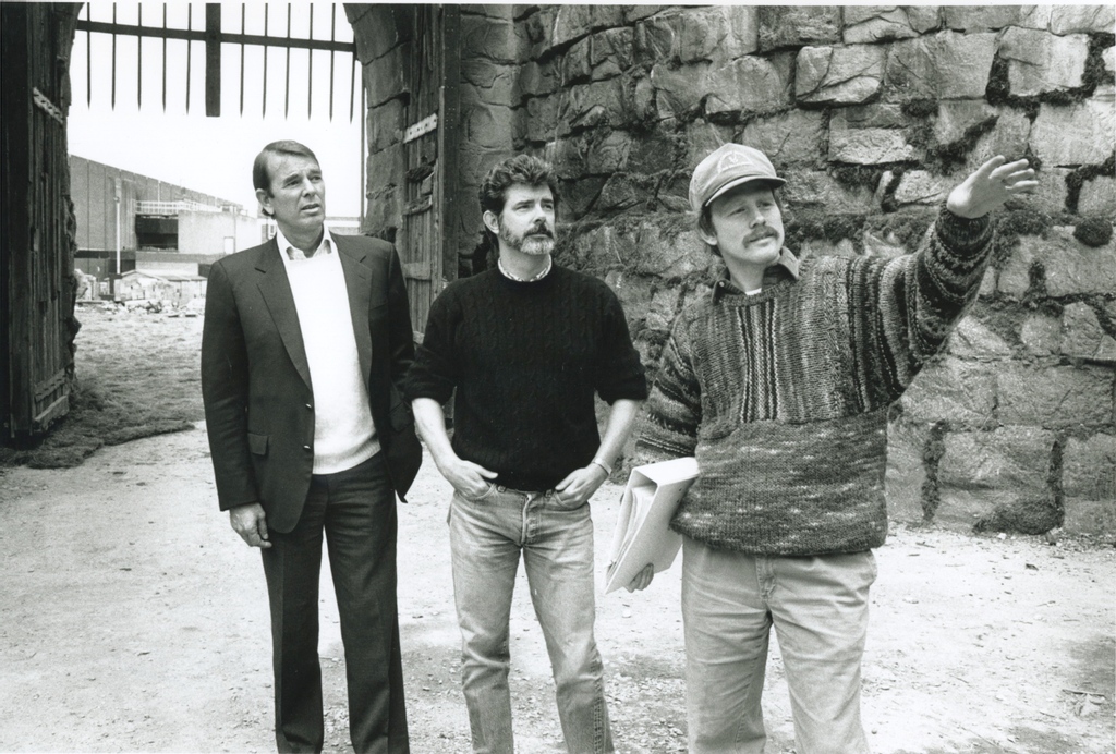 🎥 George Lucas, Ron Howard and Alan Ladd Jr. behind the scenes on the set of WILLOW.⁠

🎬 LADDIE is ▶️Now Streaming!⁠
smarturl.it/laddie

#starwars #ronhoward
