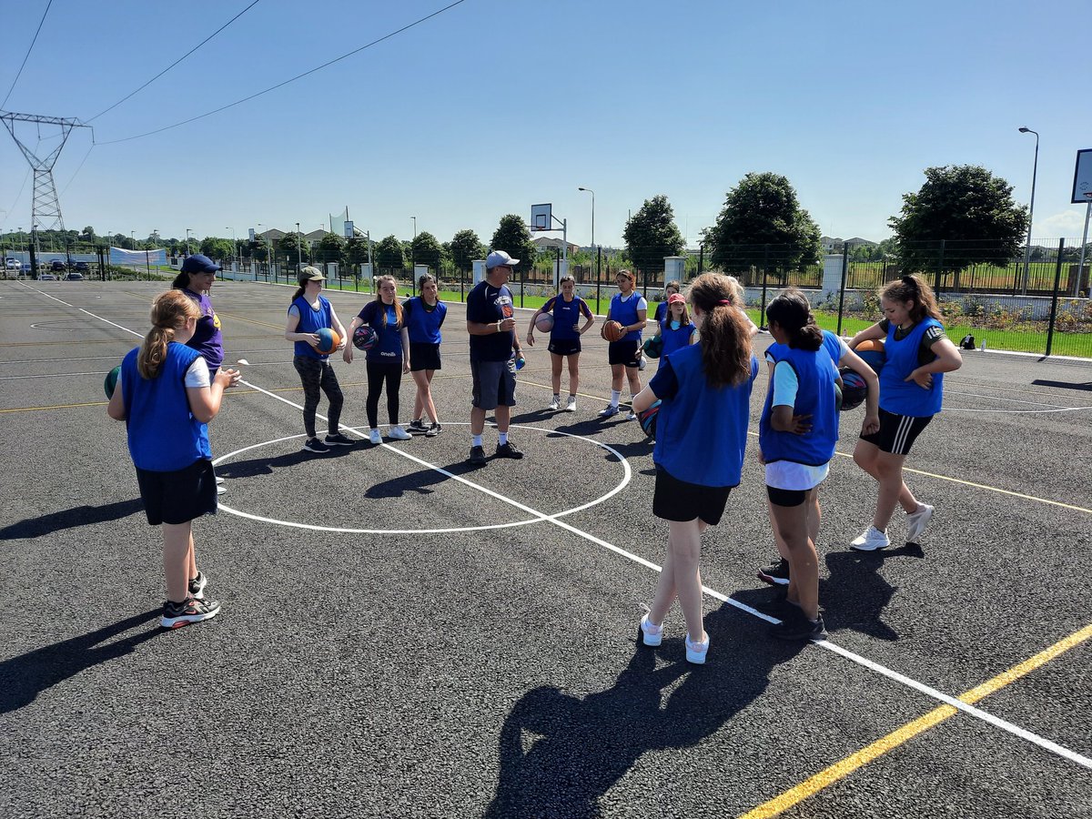 BIG Hoops camp underway in Maynooth, with coach Conor O'Kelly giving instructions to the girls' group <a href="/BballIrl/">Basketball Ireland</a> <a href="/MaynoothPPS/">Maynooth PostPrimary</a> <a href="/KildareSP/">Kildare Sports Partnership</a> @KildareSports