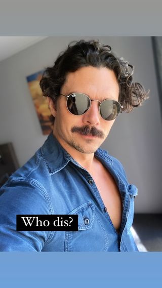 New Insta-story and with it new look! 😀
Cannot wait for more details about new project #LukeArnold is involved in 🎦

Check it out before it's gone: instagram.com/stories/longlu…
