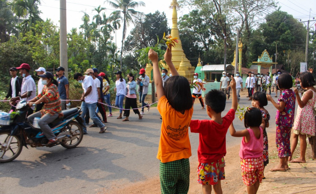 KenRoth's tweet photo. The UN children's rights committee reports that it has "received 'credible information' that 75 children had been killed and approximately 1,000 arrested in Myanmar" since the February 1 coup. https://t.co/6b8frEKQsN https://t.co/CjHinPoAoH