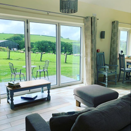 Tip #3 - Embrace wherever you are!

You do not need a special place to meditate. You can meditate on the bus, at a park, on your bed, at work, or anywhere else.
⁠
#meditation⁠ #nutritiontips⁠ #meditationtips⁠ #health⁠ #meditationmonday⁠ #nottingham