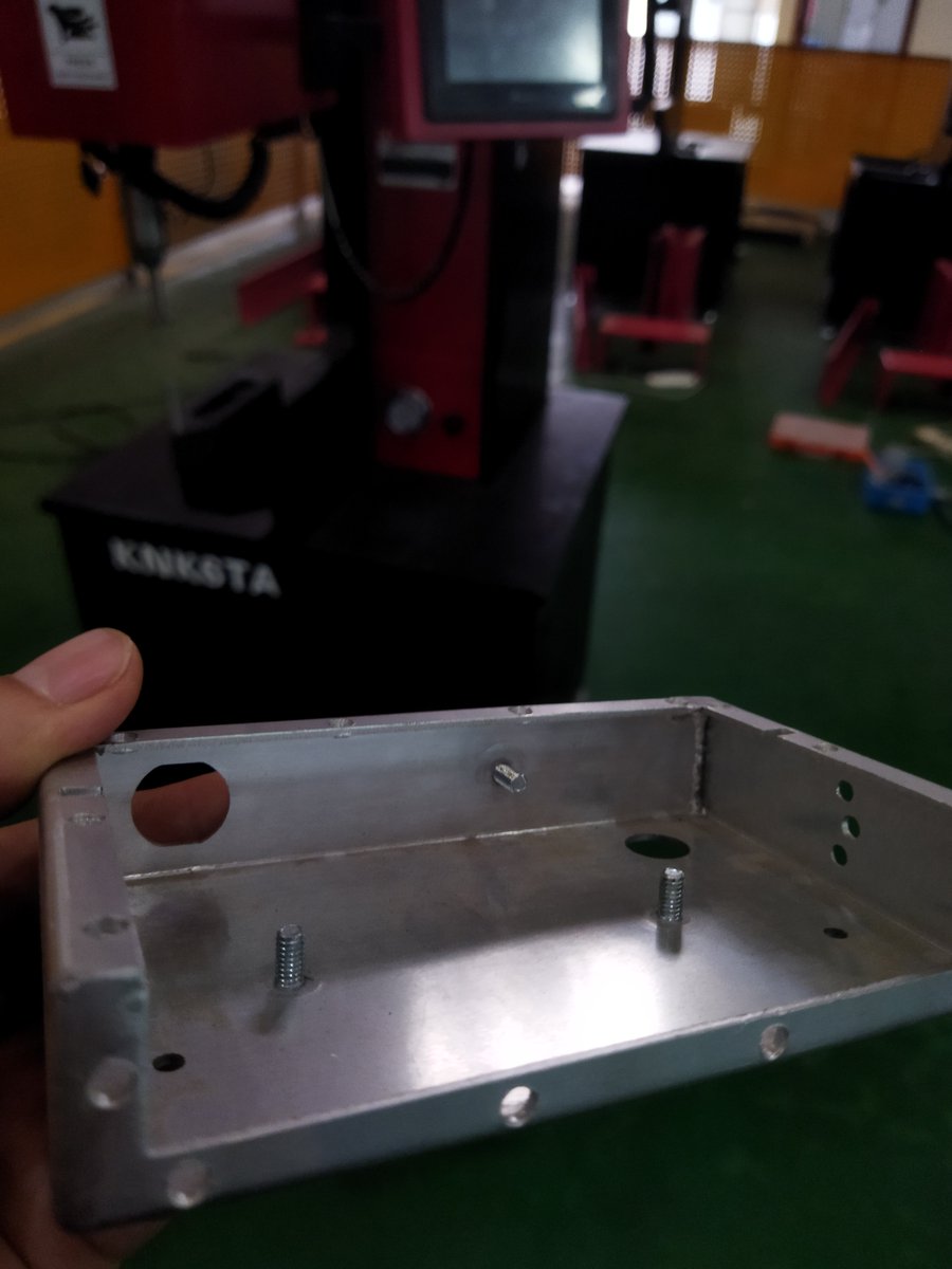 Bending_tool's tweet photo. Clinching machine / metal riveting machine,  #SheetMetal fabriction
For nuts/bolts installation on sheet metal product
Our advantages:
① Touch-screen control panel
② Automatic feeding system(for muts / bolts)
③ Remote online troubleshooting
④ Safe and reliable armguard device https://t.co/yZ9GbeY3Gz