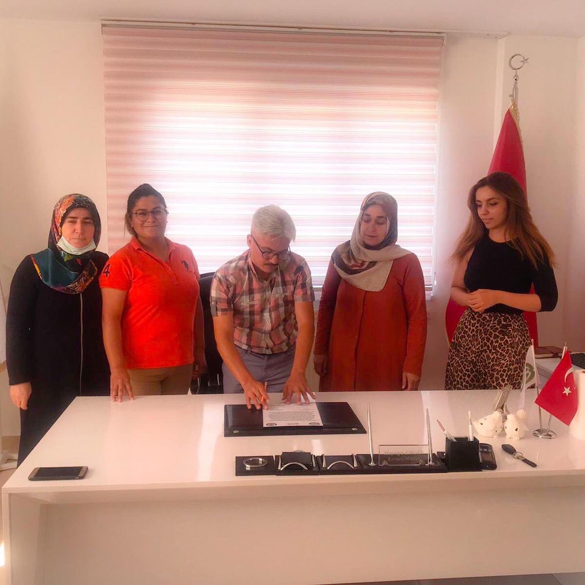 bilimpinari's tweet photo. Bıcırık Kreş ve Çınar Koleji ile Memur-Sen arasında imzalanan protokol gereğince Memur-Sen üyelerine yeni dönem kayıtlarında %15 indirim uygulanacaktır.📝  @erddlk33 @mut_ebs https://t.co/RCf66cO0T3