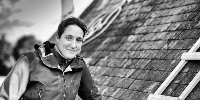 Femme et couvreur, c'est loin d'être une tuile ! bit.ly/36CE72I