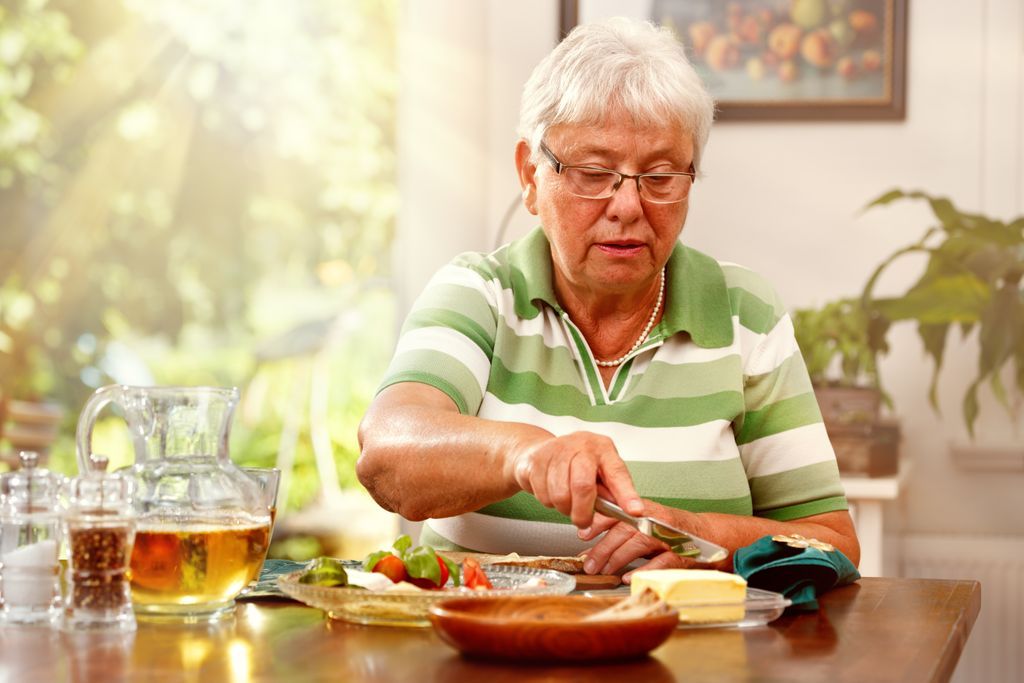 #Retraite : quels effets sur les pratiques alimentaires ?
On constate une #alimentation de plus en plus conforme aux recommandations nutritionnelles, consommant + de #fruitsetlegumes et produits laitiers, et moins de produits gras et sucrés. buff.ly/3hfTmVh <a href="/INRAE_France/">INRAE</a>