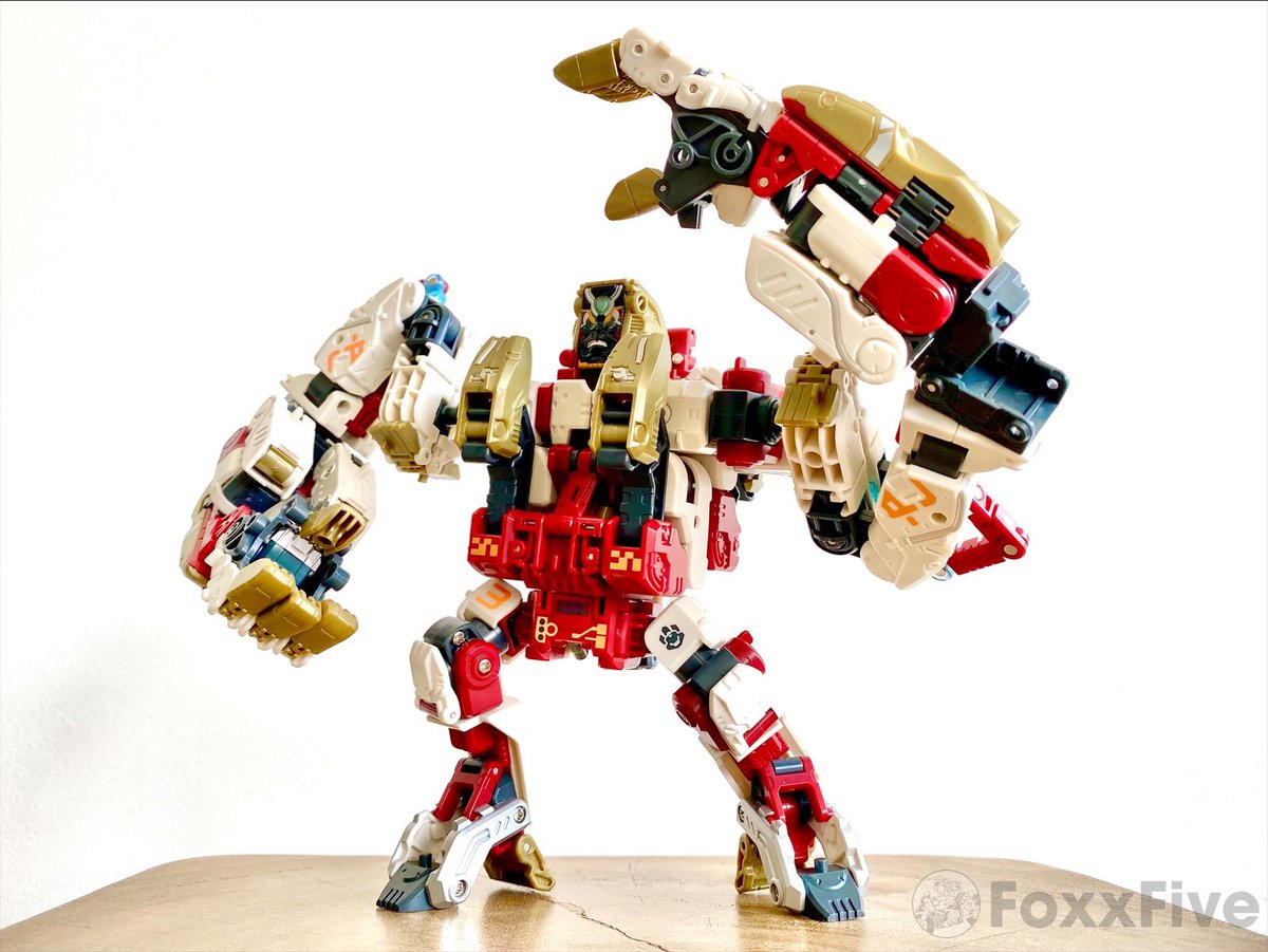 foxracingfive's tweet photo. Optimal Primatus @52Toys @52TOYSJP @s250_MKII #52toys #beastbox #desktoys #ビーストボックス #primatus #soultornado #shadowdance #apestogetherstrong https://t.co/RfFpwqnDsF