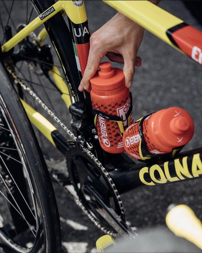 WalBike's tweet photo. We will offer you 20% discount and for each coupon used we will give you a bottle of @TeamEmiratesUAE as a gift. Discount code TOUR2021 on the website https://t.co/MdIsiCBHdp
The 20% promotion is valid until midnight on Tuesday 20 July or while stocks last
#CuraLaTuaBici https://t.co/VrNB0XJn4j