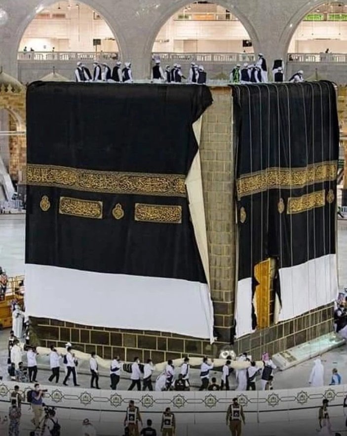 StandForPak2020's tweet photo. Hajj Baitullah is great example of community, brotherhood, patience, tolerance, unity, respect for humanity, cultural harmony and peace and order. It is a great example of peace building and a practical example of eliminating racial and ethnic discrimination.
#Hajj #HajjMubarak https://t.co/jcQhsRA0L7