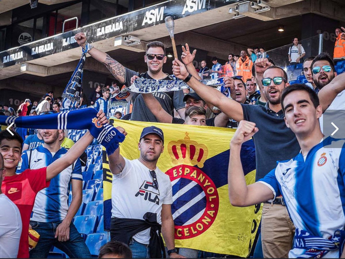 9BarrisRebel's tweet photo. @Ivan_Riera21 @jxrdii_ Marc Riera : lleva la gorra del Sofia West, ultras del levski sofia de ideologia Nazi.
La camiseta de la lazio con aguila de B.Mussolini.
Alrededor camisetas d lazio rcde brotherhood (asociado a los militares alemanes nazis). Descansa!! https://t.co/ykLwHUNJti