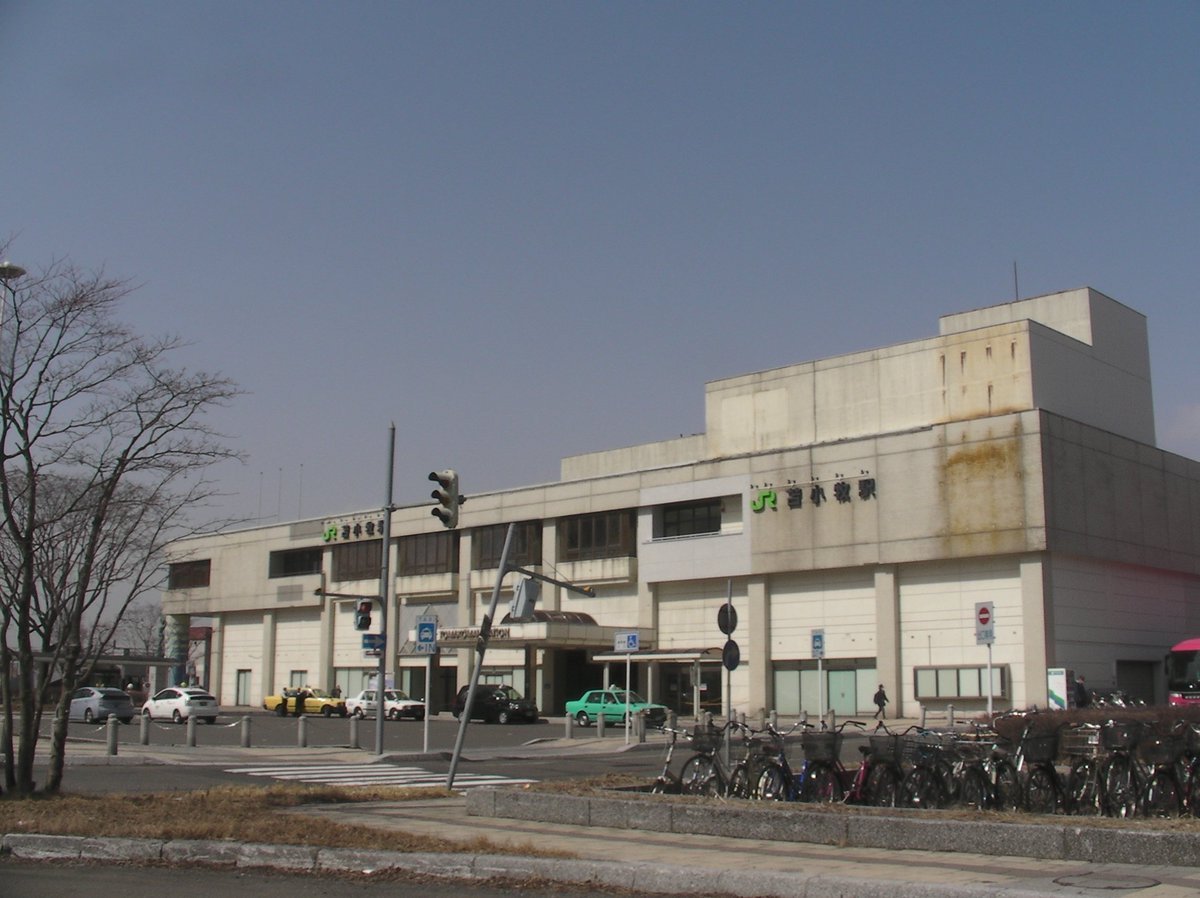 普通逆では 北海道 苫小牧駅の04年と19年の画像を比較した時の衰退具合が衝撃的 Togetter 普通逆では 北海道 苫小牧駅の04年と19年の画像を比較した時の衰退具合が衝撃的 Togetter