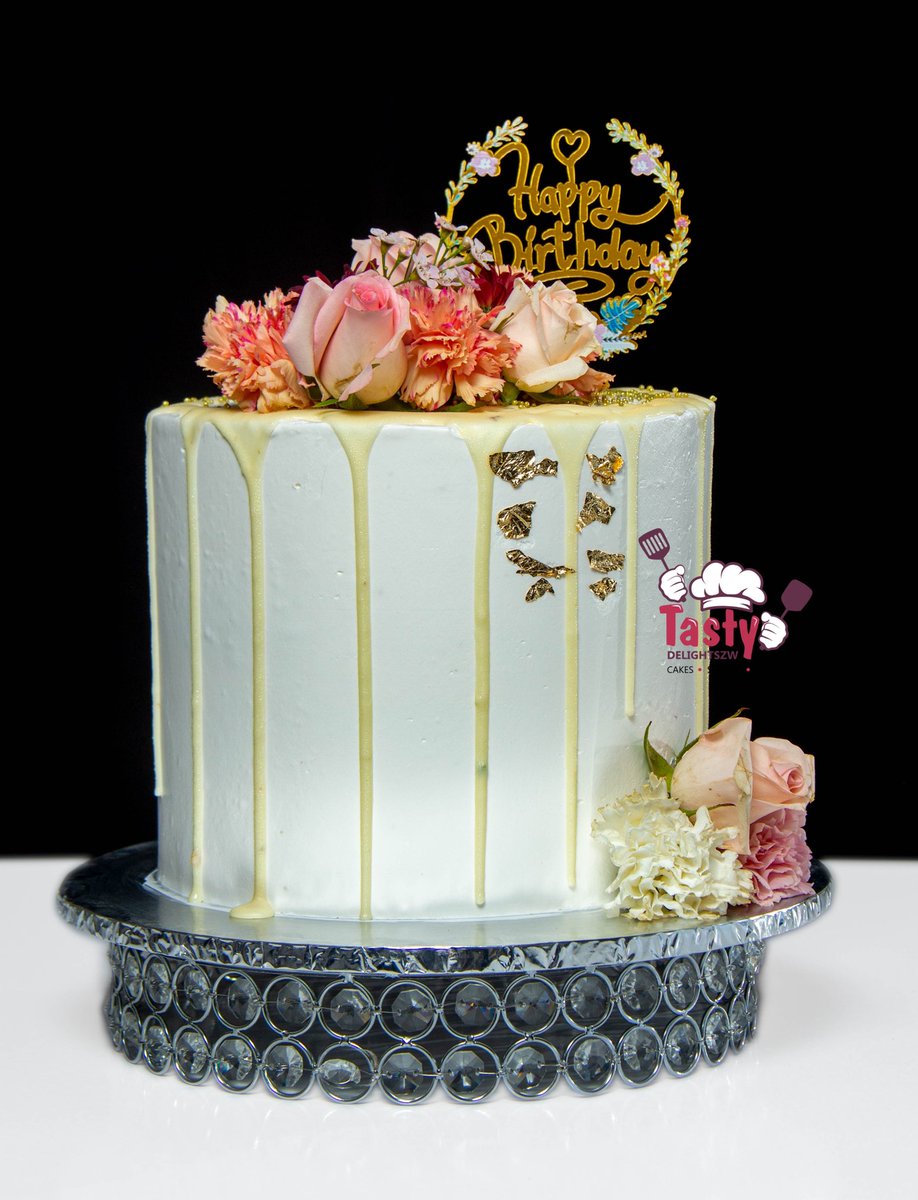 TastyZw's tweet photo. Happy Birthday Abigail.
Thank you for ordering this beautiful flowered Blackforest from us.
#iamchefnoku #delighted2serveyou
#supremequality #cakeadventure https://t.co/ouEH5QWVUI