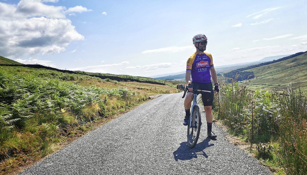 ZoeWestermanBLB's tweet photo. A puncture & a bee sting did not deter from a great weekend of cycling #beyoubybike #wfoc #ridehappy #troughofbowland https://t.co/BVd6yn8JRQ