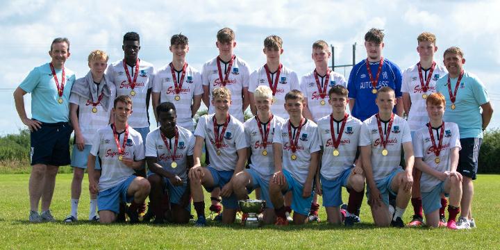 MervueUnitedAFC's tweet image. U18 Bernard Concar Premier Division Champions 
Well done @NearyOllie @DamienBrennan7 and their squad.
U18's completed a treble of league titles for @MervueUnitedAFC yesterday with U14 B and U19 Girls capturing their league titles also.
#greatdayfortheparish #realplayerdevelopment