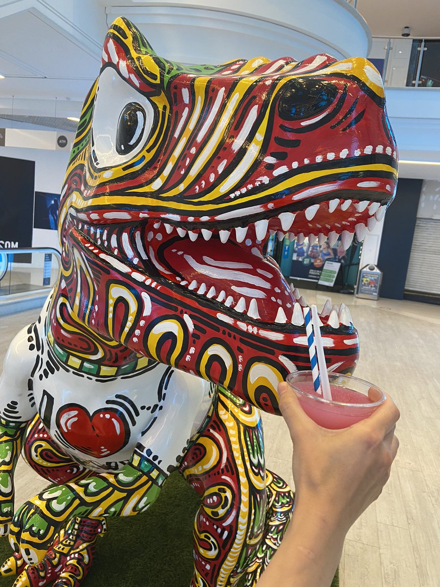 Keep hydrated while Dino hunting today like @dino_snap 🦖 🦕 🥤 #gogodiscover #norwich ☀️ ❤️ @CastleQuarter_