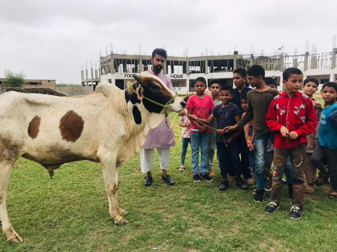 SadaqatFixit's tweet photo. EID preparations at Fixit Family Home ❤️

Thanks to Overseas Pakistanis for making this Eid special for our kids

#Fixit 
#FixitFamilyHome https://t.co/ohGQCy1bdA