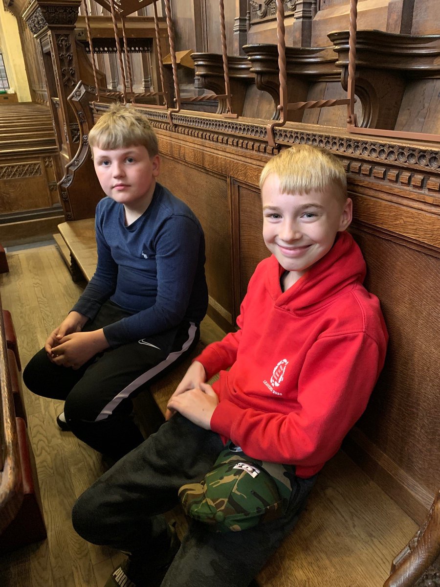 MRC_1st's tweet photo. We then toured the grounds @WinColl and met with the keeper of the College Museum to handle some ancient artefacts held there. Merci beaucoup and we plan to visit again soon. 2of2
________________________________________ https://t.co/LGE7P3umFU
