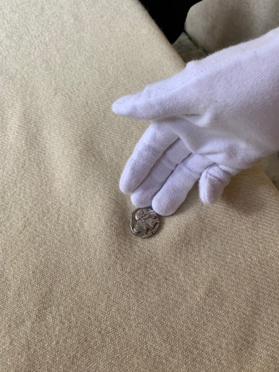 MRC_1st's tweet photo. We then toured the grounds @WinColl and met with the keeper of the College Museum to handle some ancient artefacts held there. Merci beaucoup and we plan to visit again soon. 2of2
________________________________________ https://t.co/LGE7P3umFU