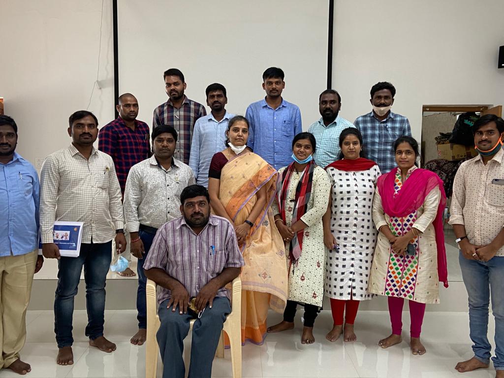 waic_campaign's tweet photo. @meeramarthi completed two batches of training for 30 Social workers of the @WCDTelangana.The training was inaugurated by the Hon'ble commissioner, Smt. Divya Devarajan. She spoke eloquently inspiring the young social workers on the importance of their role and the training. https://t.co/oRsjYS8ilV