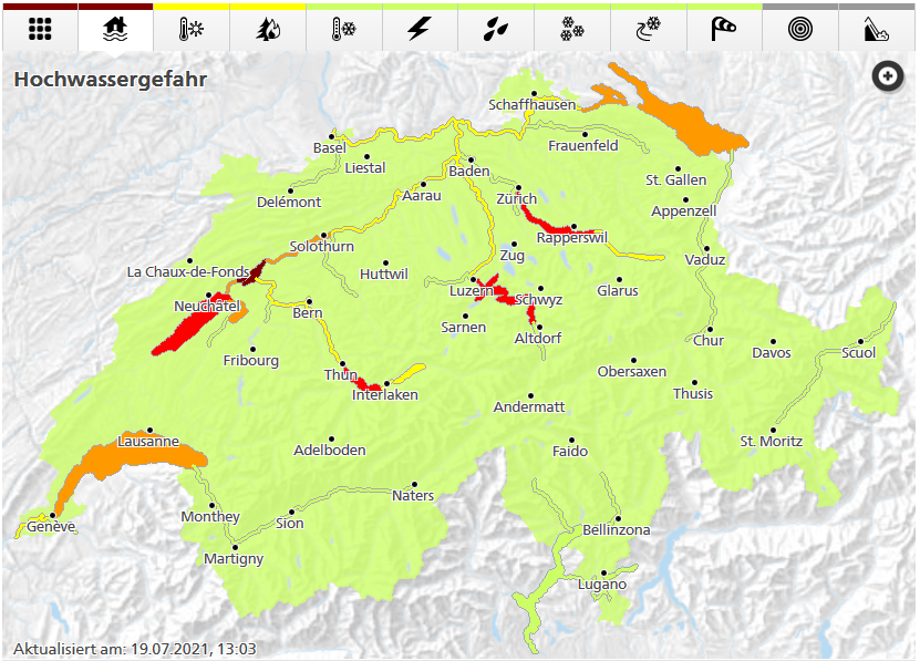 Neues Naturgefahrenbulletin des BAFU zum #Hochwasser: Entspannung an den Flüssen, weiterhin Hochwasser an vielen Seen: Stufe 5 Bielersee; Stufe 4 Zürich-, Thuner-, Neuenburger- und Vierwaldstättersee. ow.ly/BBN050FyLda #Naturgefahren <a href="/meteoschweiz/">MeteoSchweiz</a> <a href="/Alertswiss/">Alertswiss</a>