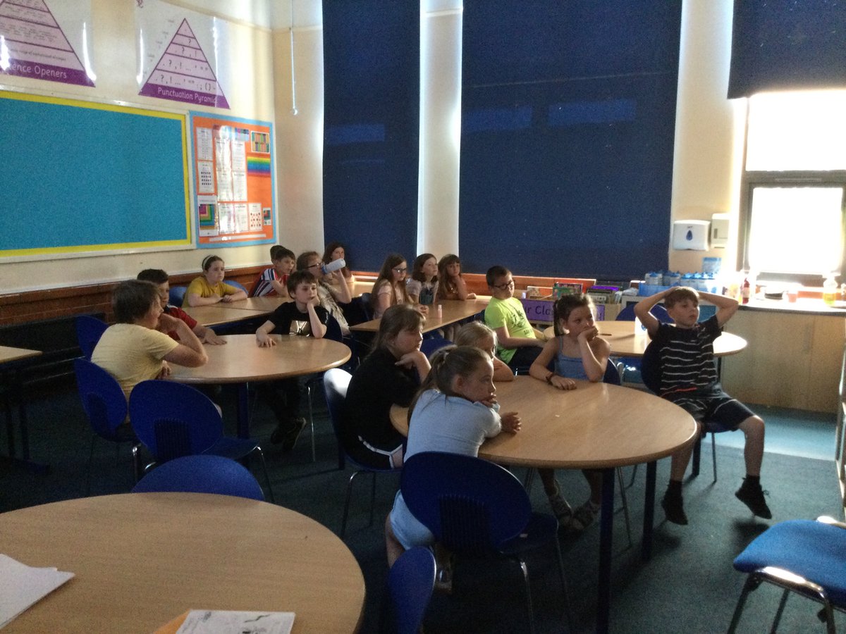 class5Barrett's tweet photo. Film time before our little class party 😊 🍰🍭@class5Barrett  @YsgolEmmanuel https://t.co/WbI34BRzza
