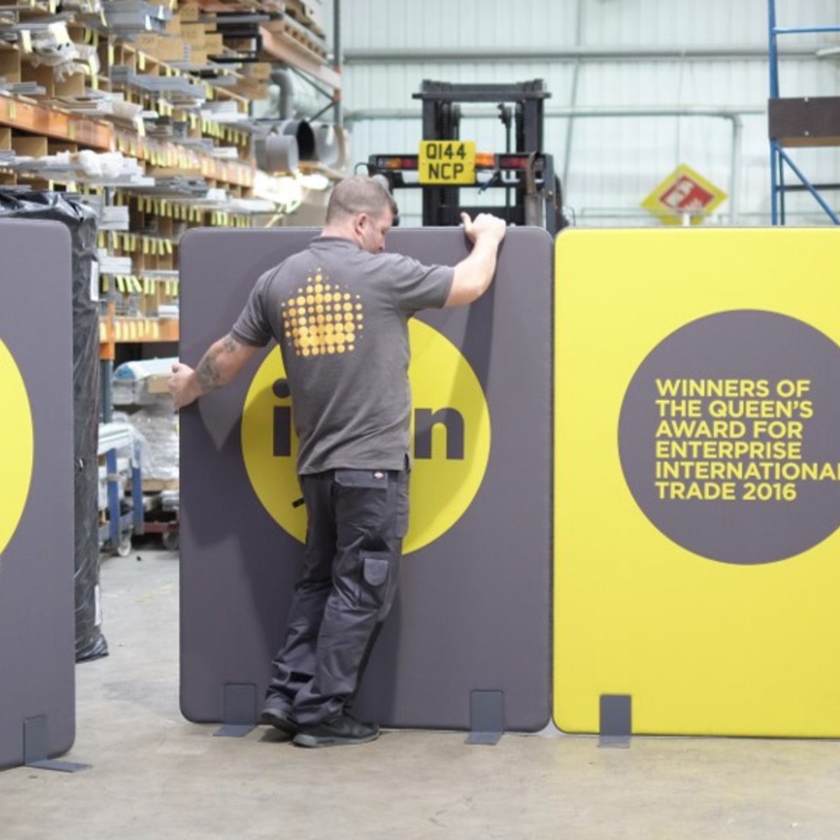 weknowscreens's tweet photo. We are working on a new and improved version of the Icon website. In the meantime, you can still access a range of resources, images, price lists and downloads from https://t.co/EXe6YIALZz

#weknowscreens #wedesignsilence #architects #specifiers #commercialinteriors https://t.co/fWWsLRQc7Z