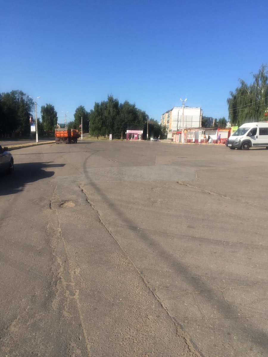 mup_blago's tweet photo. Уборка площади Магнит https://t.co/La69KmGKxK