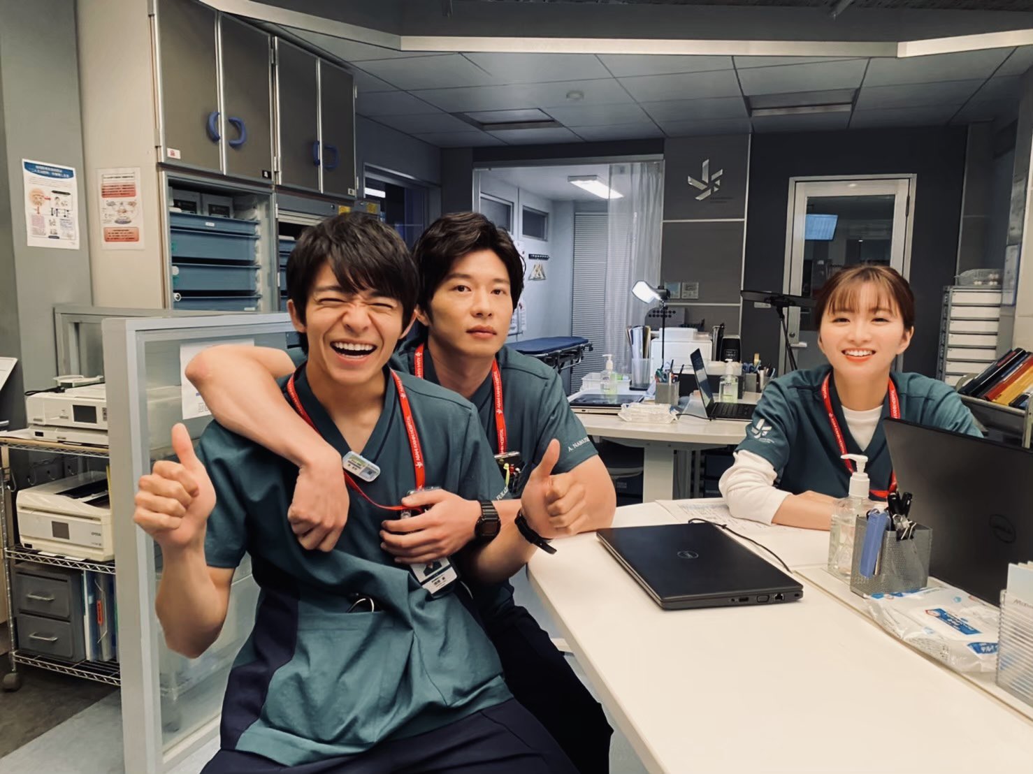 ナイト・ドクター Blu-ray BOX〈4枚組〉　波瑠 / 田中圭 / 岸優太 Amazon.co.jp: ナイト・ドクター Blu-ray BOX : 波瑠, 田中 圭