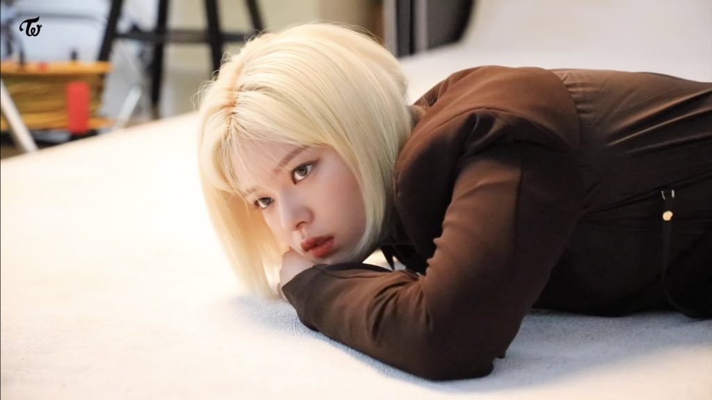 yjyglobal's tweet photo. EVERYBODY MAKE WAY FOR JEONGYEON https://t.co/Jw1LcMvcqB