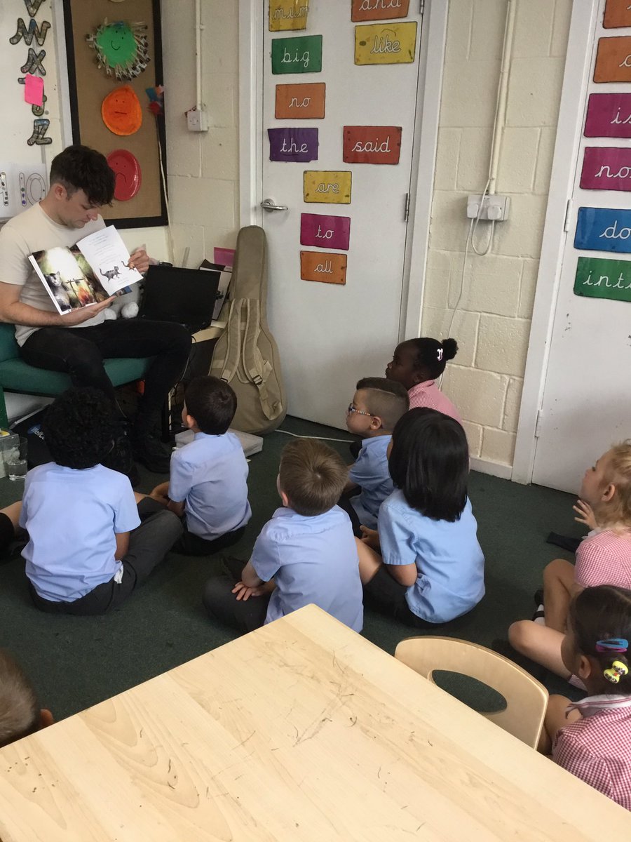 BartonMossCPS's tweet image. Reception enjoyed listening to the author and illustrator Sean Perkin reading his book about two mischievous cats called Oscar and Ben. They also enjoyed learning the song about the two cats, joining in with the chorus. @mrsunsworth35 #eyfsreading #readingforpleasure