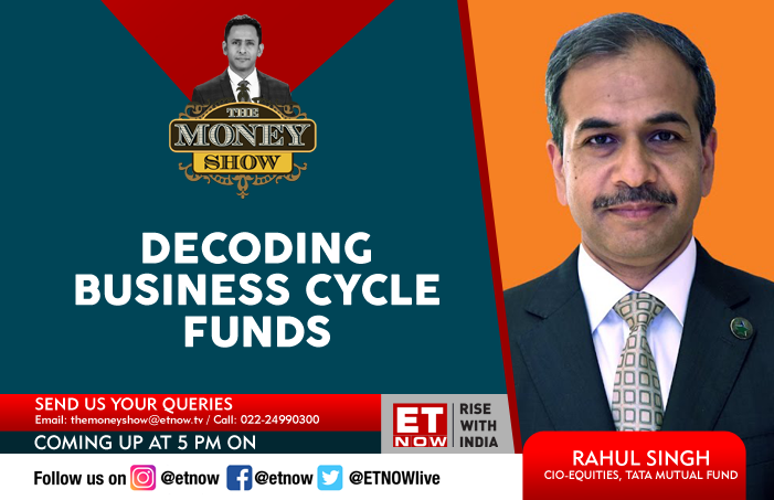 ETNOWlive's tweet photo. #ComingUp | Tune in at 5 pm to #TheMoneyShow to know about the best #creditcards for #travel, impact of rising #insurance premiums and we decode business cycle funds
@alexandermats #RWIPrimeTime #AskTMS https://t.co/kUvpIzFlKE