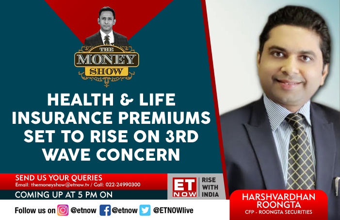 ETNOWlive's tweet photo. #ComingUp | Tune in at 5 pm to #TheMoneyShow to know about the best #creditcards for #travel, impact of rising #insurance premiums and we decode business cycle funds
@alexandermats #RWIPrimeTime #AskTMS https://t.co/kUvpIzFlKE