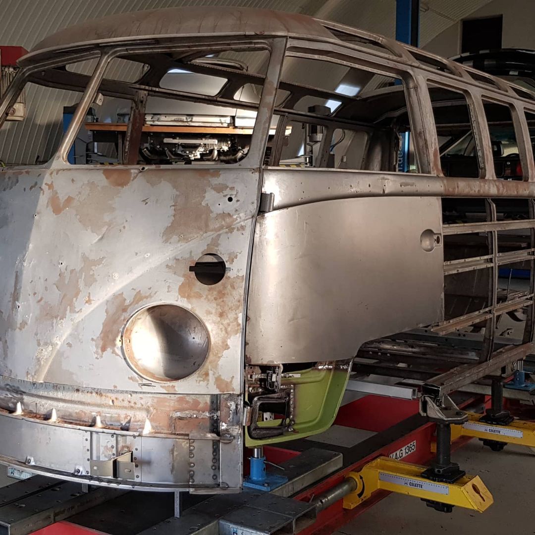 Celettegroup's tweet photo. VW T1 Samba...the side panels will fit in the right place, just fill in the missing small details and continue to the finish...
https://t.co/EkcLIHh7Dr
repost from : https://t.co/aouAYafust
#vwsamba #vw #vwbus https://t.co/z1lhqK0bfe