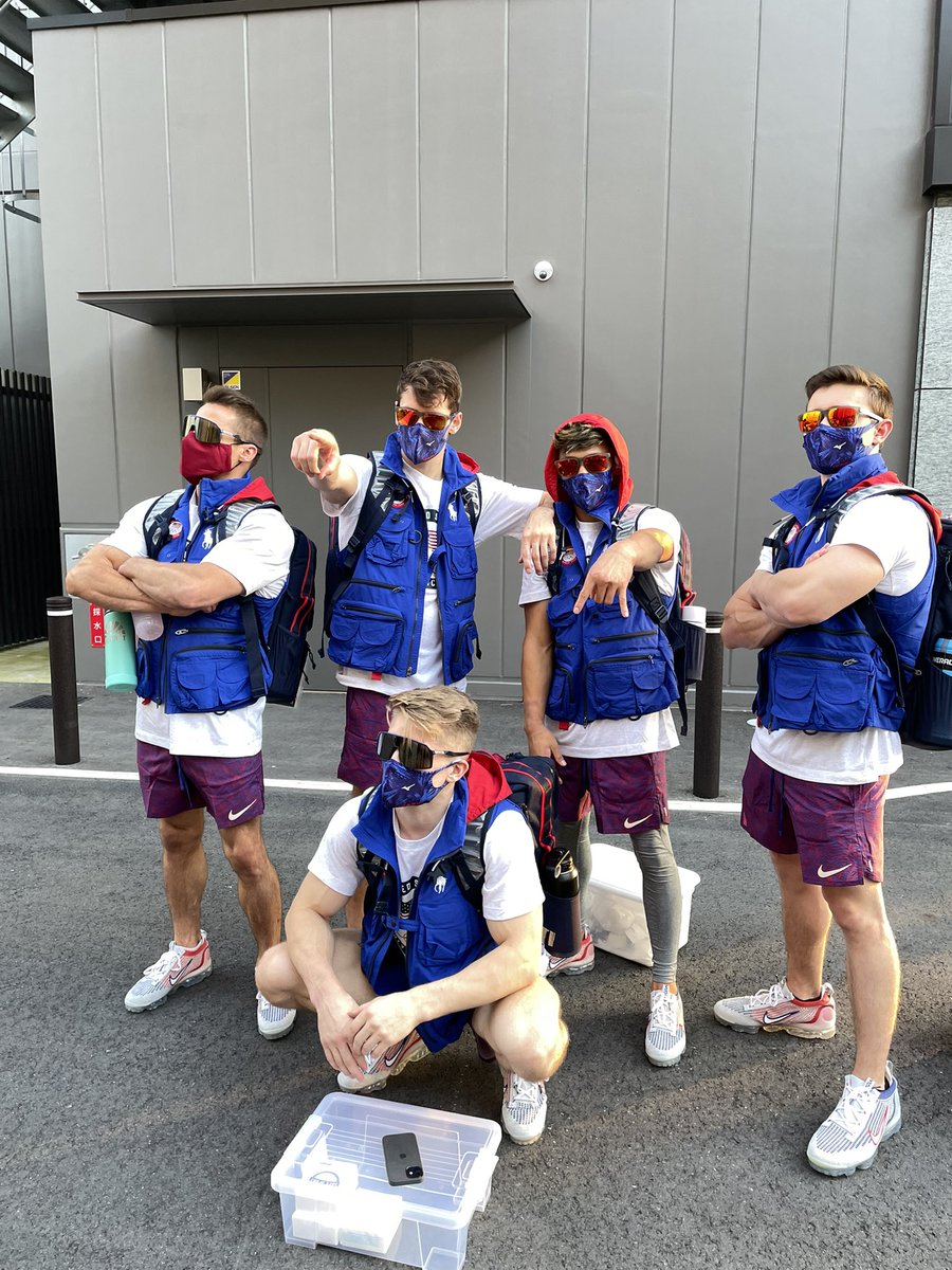 Yul_Shin0122's tweet photo. Best dressed team award? 🇺🇸🇺🇸🇺🇸 https://t.co/0mLtVeZa3y