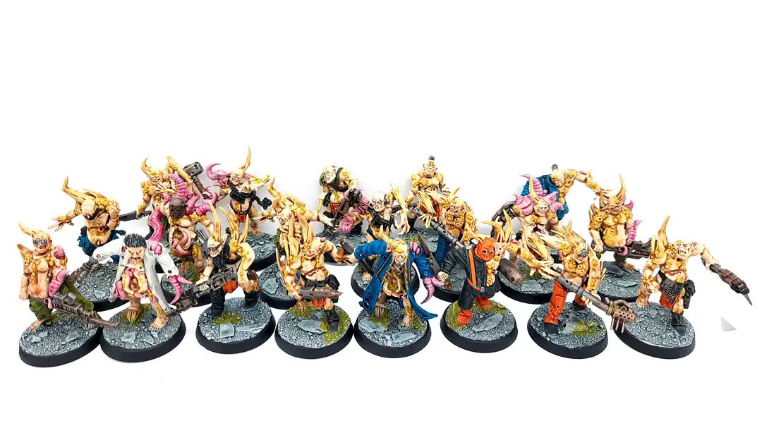 ChefoberbossM's tweet photo. And here is the whole bunch of the 20 simillar Poxwalker minis out of Conquest no 60 and 63.
#tabletop
#warhammer
#warhammercommunity
#paintingminis
#chefoberboss
#paintingwarhammer
#wh40k
#warhammercommunity
#warhammer40k
#nurgle
#poxwalker
#redgrassgames https://t.co/YTZ7zdZ0VW