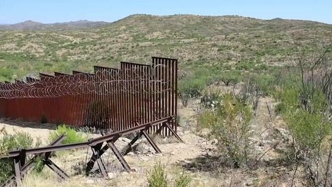Lisa_Pack's tweet image. #GoodJobBidenHarris
🚨Every member of #BidenHarrisAdministration covering this up needs 2b jailed 
#ImpeachBidenHarris #BidenHarrisOpenBorder #Trump2024 #BringBackPresidentTrump 
Scorching Heat Causes Surge in Migrant Deaths

#TheWeatherChanneliPhoneApp weather.com/news/weather/v…