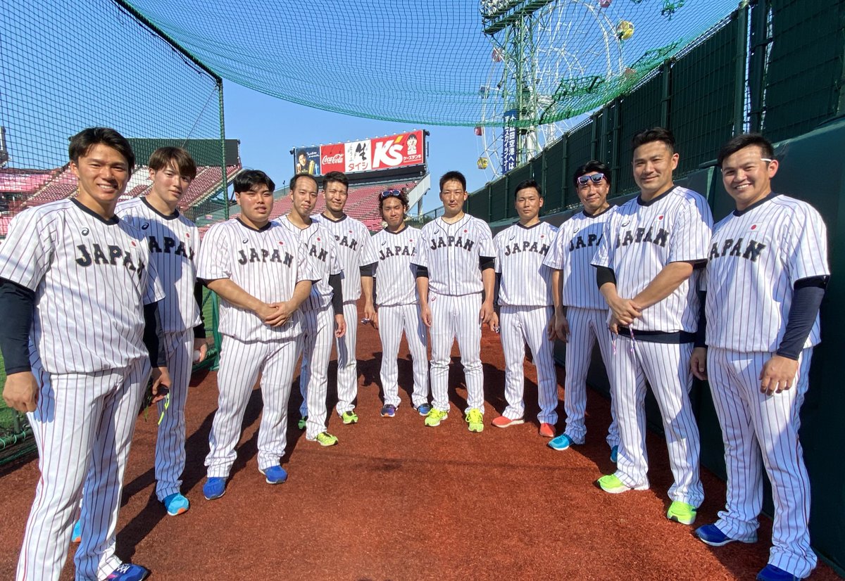 山﨑 康晃 東京オリンピック日本代表 強化合宿がスタート致しました 投手全員集合して写真撮影 なかなか練習中にピッチャー全員集まる事少ないので集合写真を 侍japan サムライジャパン 結束 野球日本代表 選手の笑顔を届けます 安定の