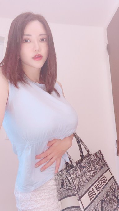 ちと痩せまちた㊗️
マイナス6キロ
まだ頑張る? https://t.co/vGEDgwwjm6
