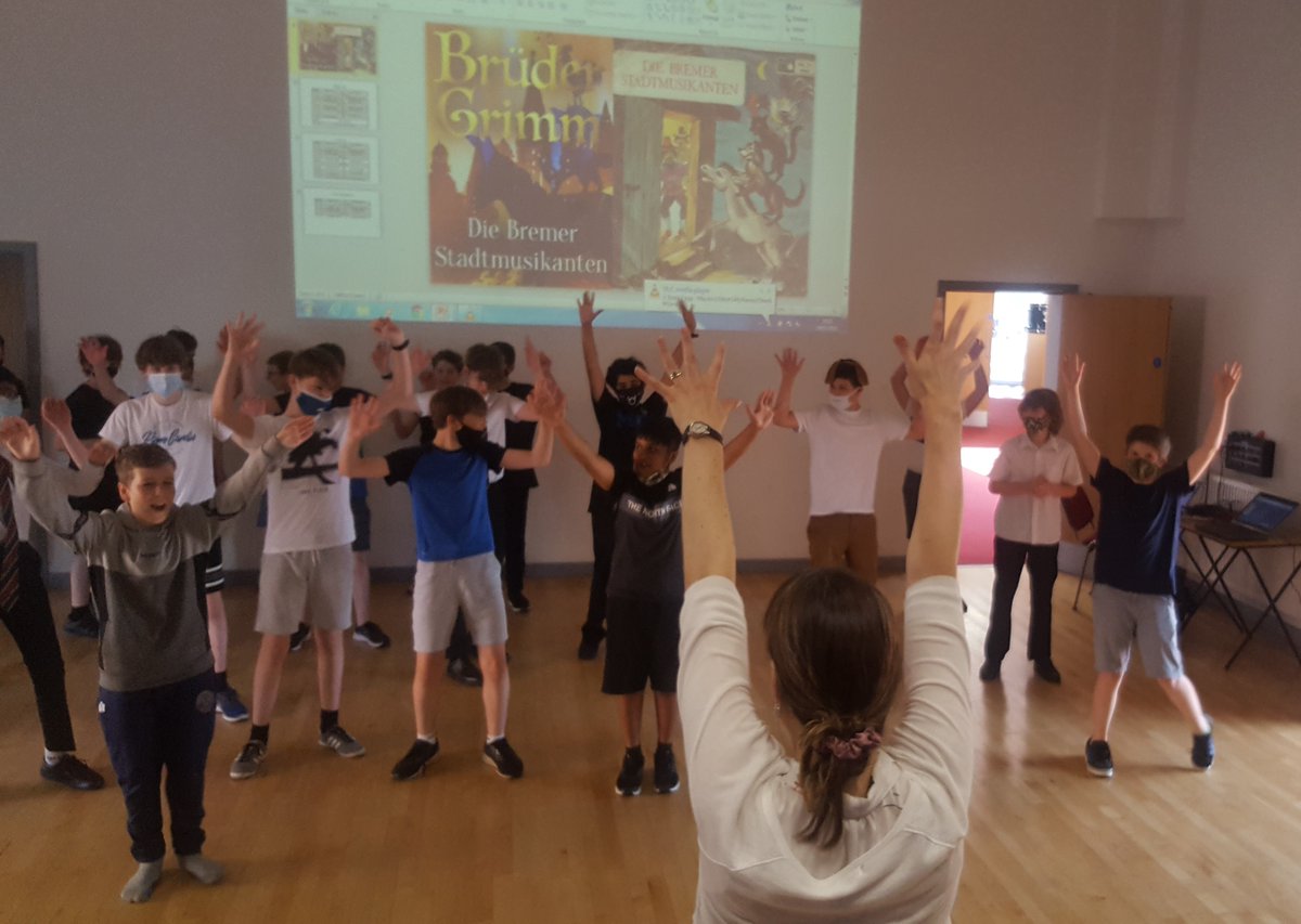 HabsAdamsGS's tweet photo. It's #ActivitiesWeek and our Year 8s are busy practising a dance routine in readiness for a performance later today of a German fairy tale @HA_GermanDept. It's just a little too hot for costumes at the moment! #YearGroupBubbles #GoHabsAdams https://t.co/xgzuvFOOim