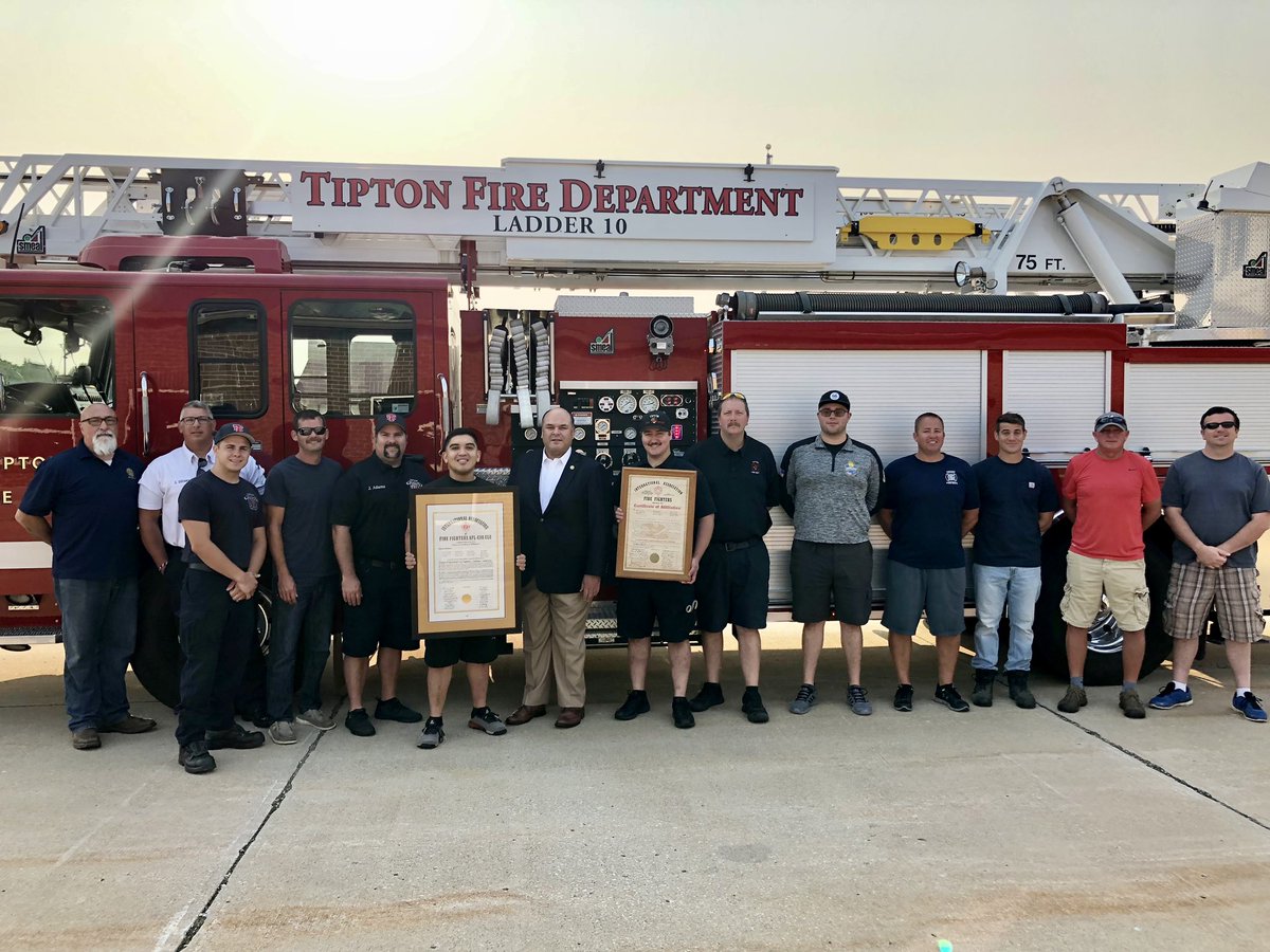 Welcome Tipton Professional Fire Fighters Local 1979. <a href="/PFFUI/">Professional Fire Fighters Union of Indiana</a> VP Mike Whited &amp; 5th District VP Tony Murray presented the members of with their @IAFFNewsDesk charter. DVP Murray has been working with members over the last several months assisting them in organizing.