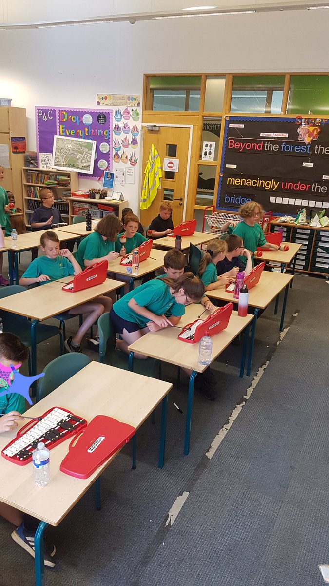Sarahjane0710's tweet photo. @UptonClass5GD 
Rounding up a wonderfully creative morning with music. Lots of improvisation and raising the roof with heartfilled singing. https://t.co/aSwdg6PsoT