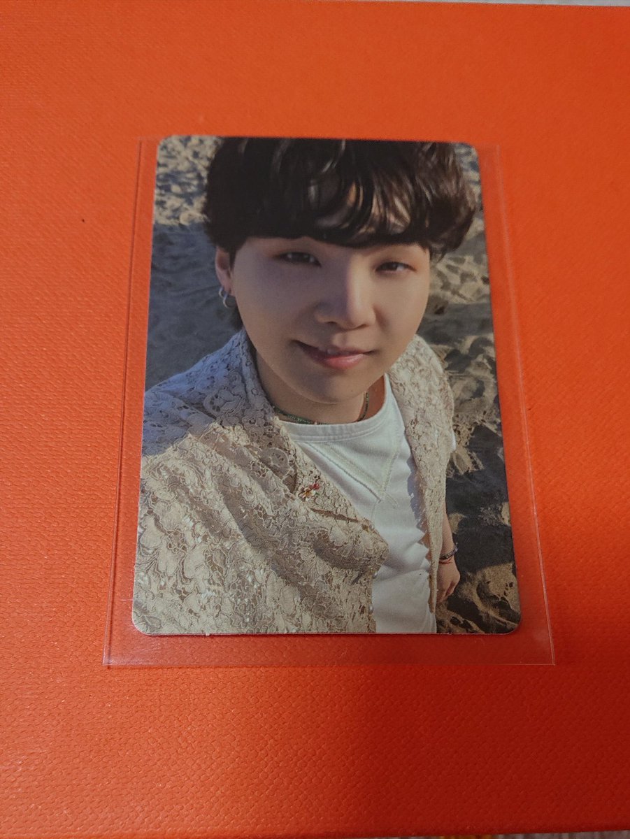 kmt_vbear's tweet image. BTS Butterトレカ交換

譲　ユンギ　SUGA  Peaches

求　ジン JINorオール ALL
        
友人の代理になります。
郵送又は都内手渡し交換可能です
宜しくお願いします🙇🏻‍♀
#BTS交換 #btsトレカ交換