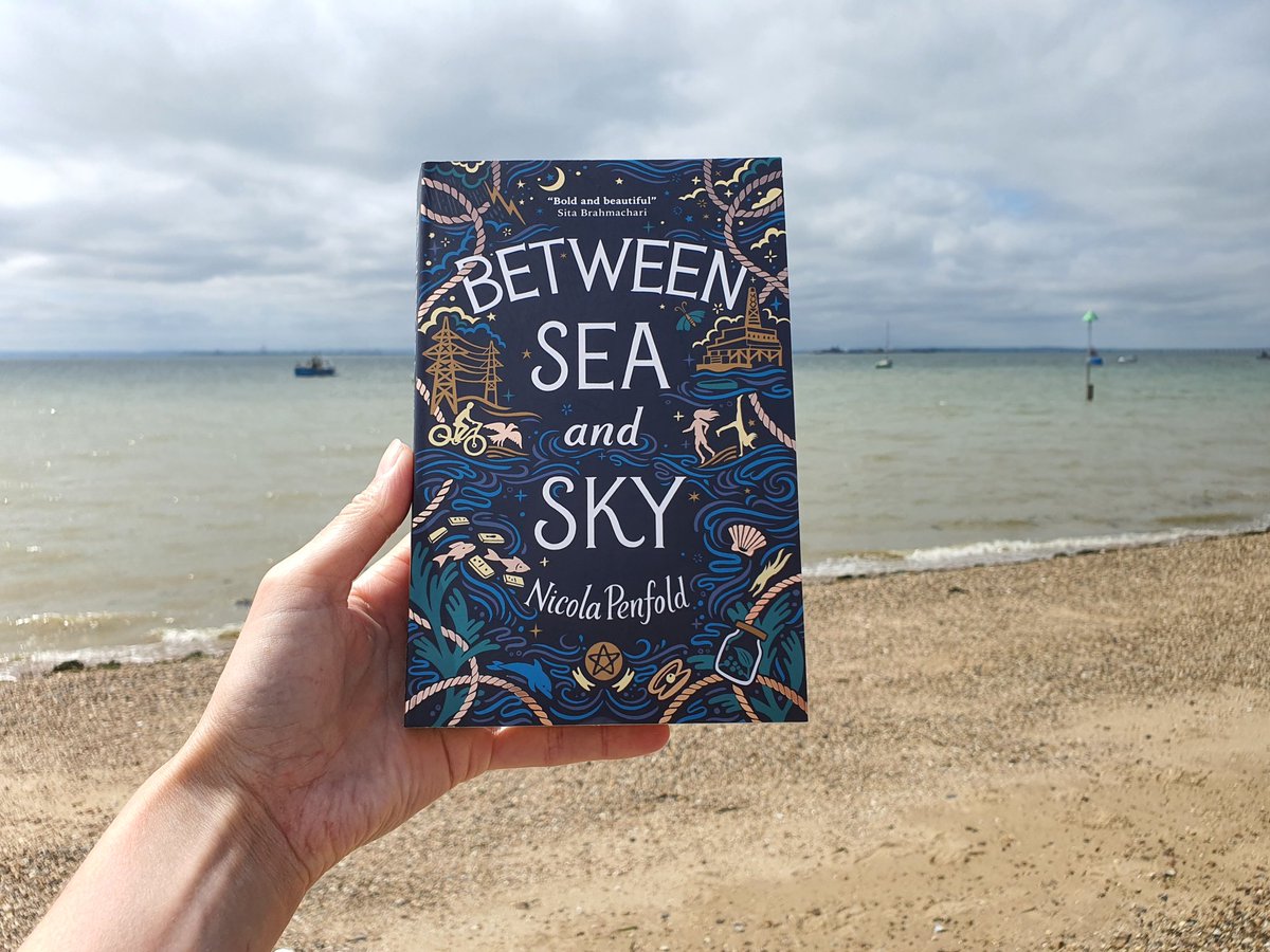 GIVEAWAY! In a cunning ploy to see my book at the seaside, I'm doing a summer holiday giveaway. Tweet a by-the-sea* or sea-themed picture of  #BetweenSeaAndSky, tag me &amp; I'll pick a winner on 4th Sept for an annotated** &amp; signed copy. Please RT! Beautiful art by Kate Forrester 💙