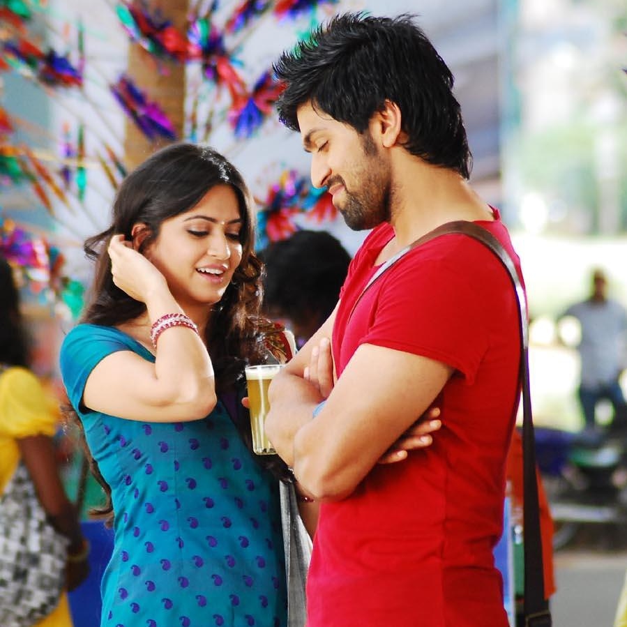 FanKharbanda's tweet photo. If this Pair Comes Again on Screen ❤
No Doubt in that Movie Will Break All Records.
Emotional Comedy Motivation Love Action Totaly a complete package.
#8YearsForGoogly
@kriti_official @PavanWadeyar @TheNameIsYash Please Do Googly 2 https://t.co/ASJNEMPTxo