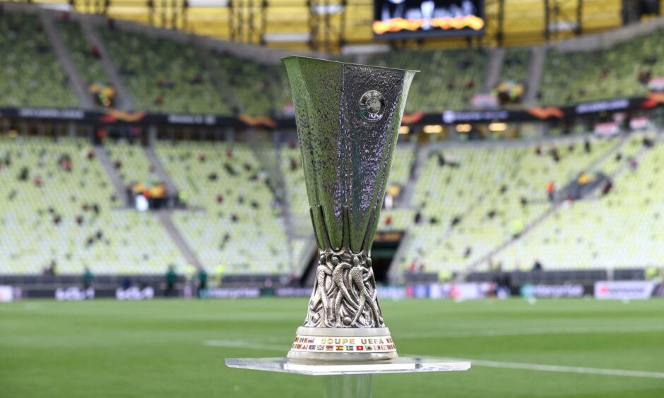 лига европы 1 16 2023. бетис зенит ерохин. стыковые матчи лиги европы. барселона манчестер 16 февраля. спортинг-арсенал полная игра 2023.