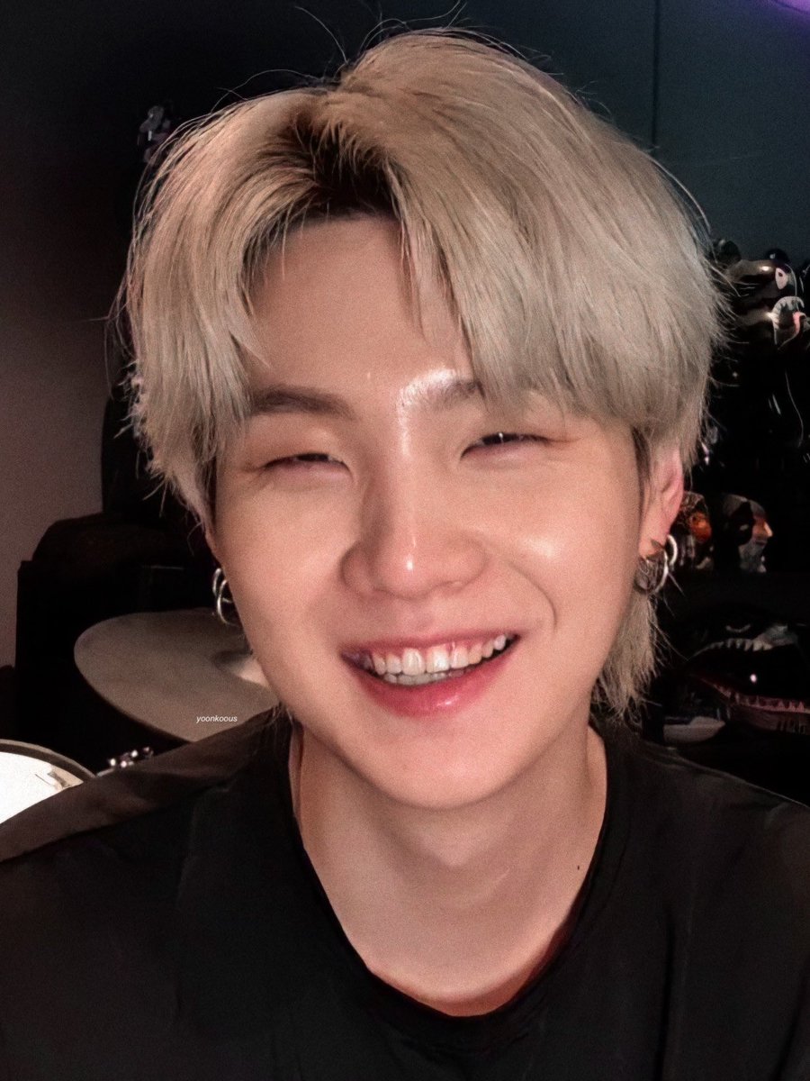 yoonkoous's tweet image. their eye smile ♡