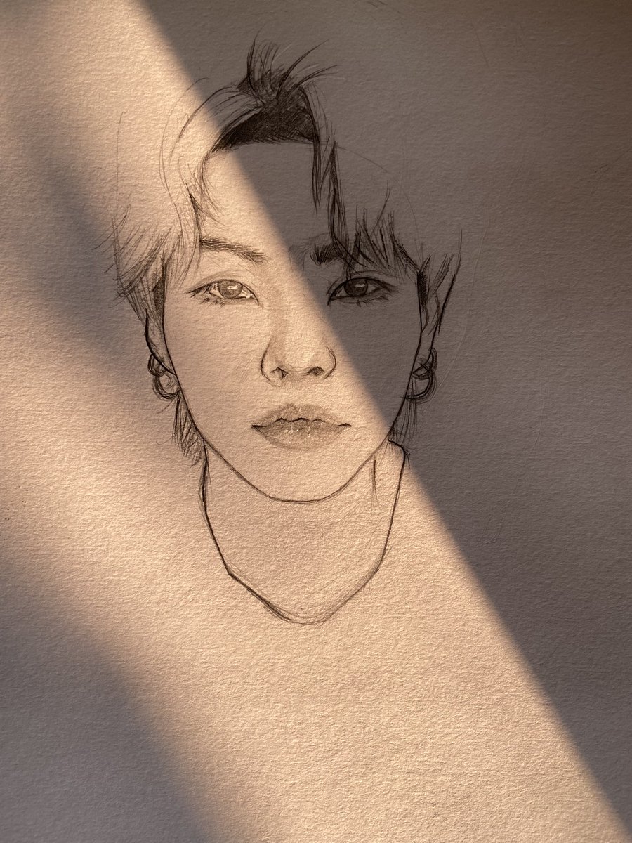 sugad_art's tweet photo. Yoongi’s recent live
He loooed so pretty like always
#bts #btsfabart #fanart #yoongi #suga @BTS_twt https://t.co/jZHLmgbMXa