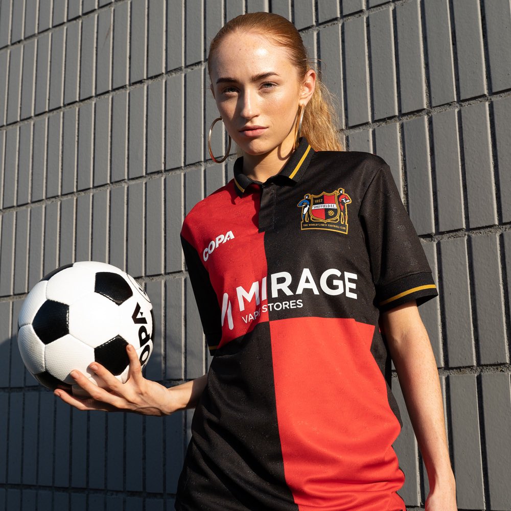 Right folks, I’ve teamed up with COPA and I’ve got a couple of <a href="/sheffieldfc/">Sheffield Football Club</a> shirts to giveaway! One here, and one over on Instagram…

If you want to enter, simply follow <a href="/COPAfootball/">COPA</a> and myself, then RT this tweet. I’ll announce the winner on Wednesday. #TheWorldsFirst ⚽️