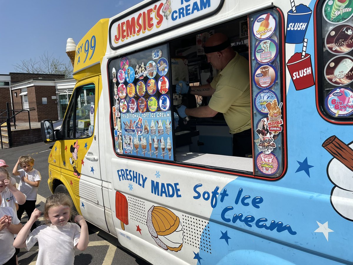 Our treat has arrived <a href="/GarstonCE/">GarstonCE</a> <a href="/RainbowEduMAT/">Rainbow Education MAT</a>